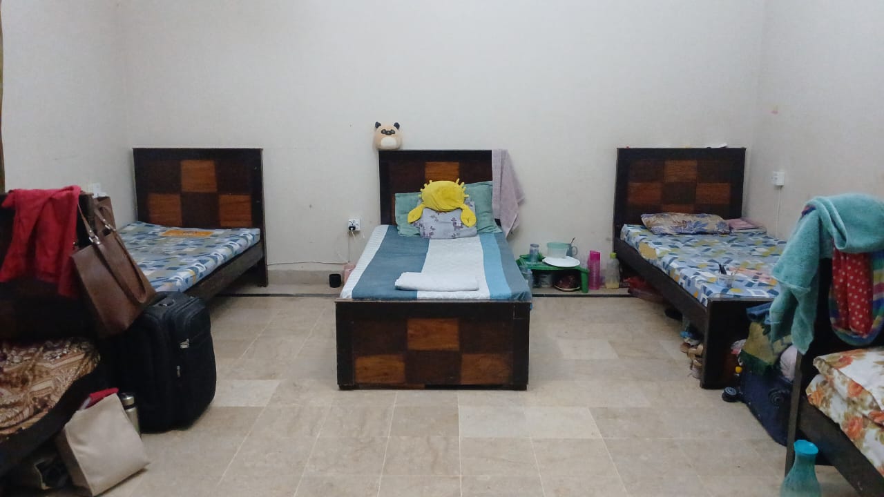 Two Seater Room at Maheen Villa Girls Hostel branch 2